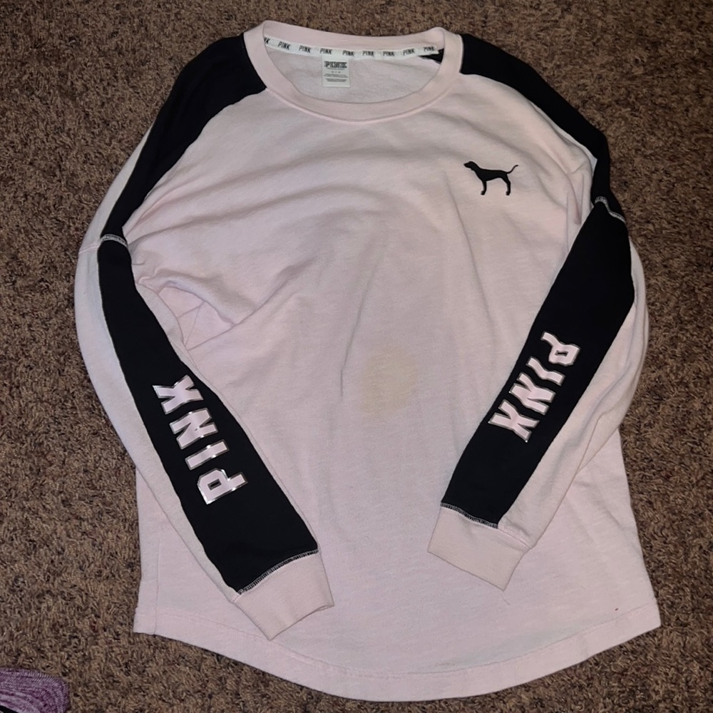 PINK Victoria’s Secret Long Sleeve Top